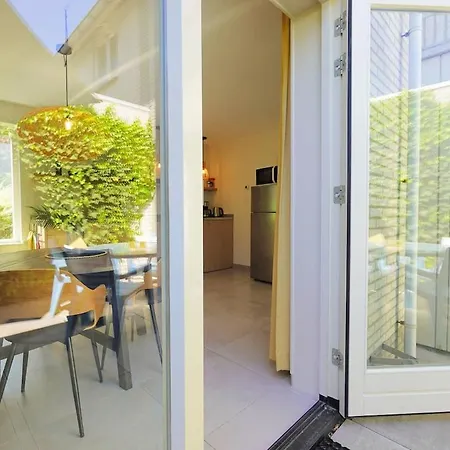Modern Vacation In